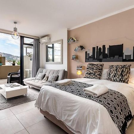 Four Seasons 818- Spacious Cbd Studio - Onsite Parking, Gym & Rooftop Pool Διαμέρισμα Κέιπ Τάουν Εξωτερικό φωτογραφία
