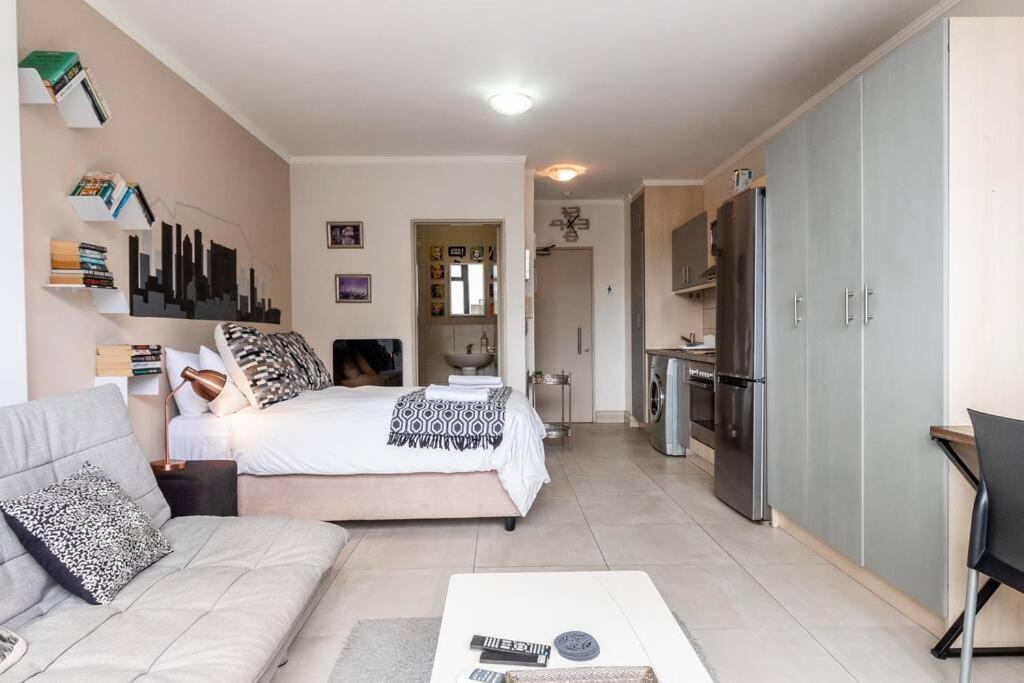 Four Seasons 818- Spacious Cbd Studio - Onsite Parking, Gym & Rooftop Pool Διαμέρισμα Κέιπ Τάουν Εξωτερικό φωτογραφία